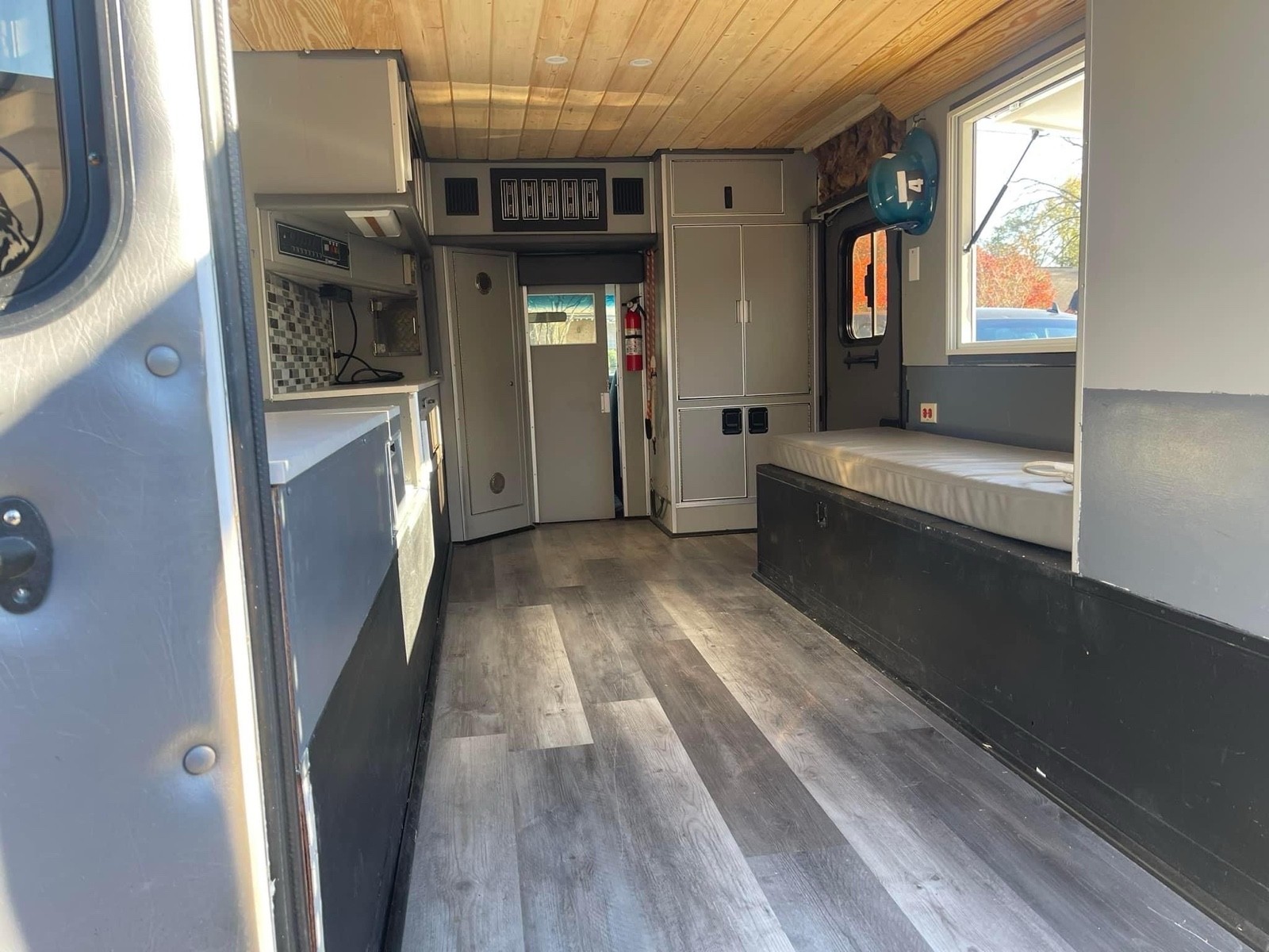 Ford-E-Series-Van-1995-24