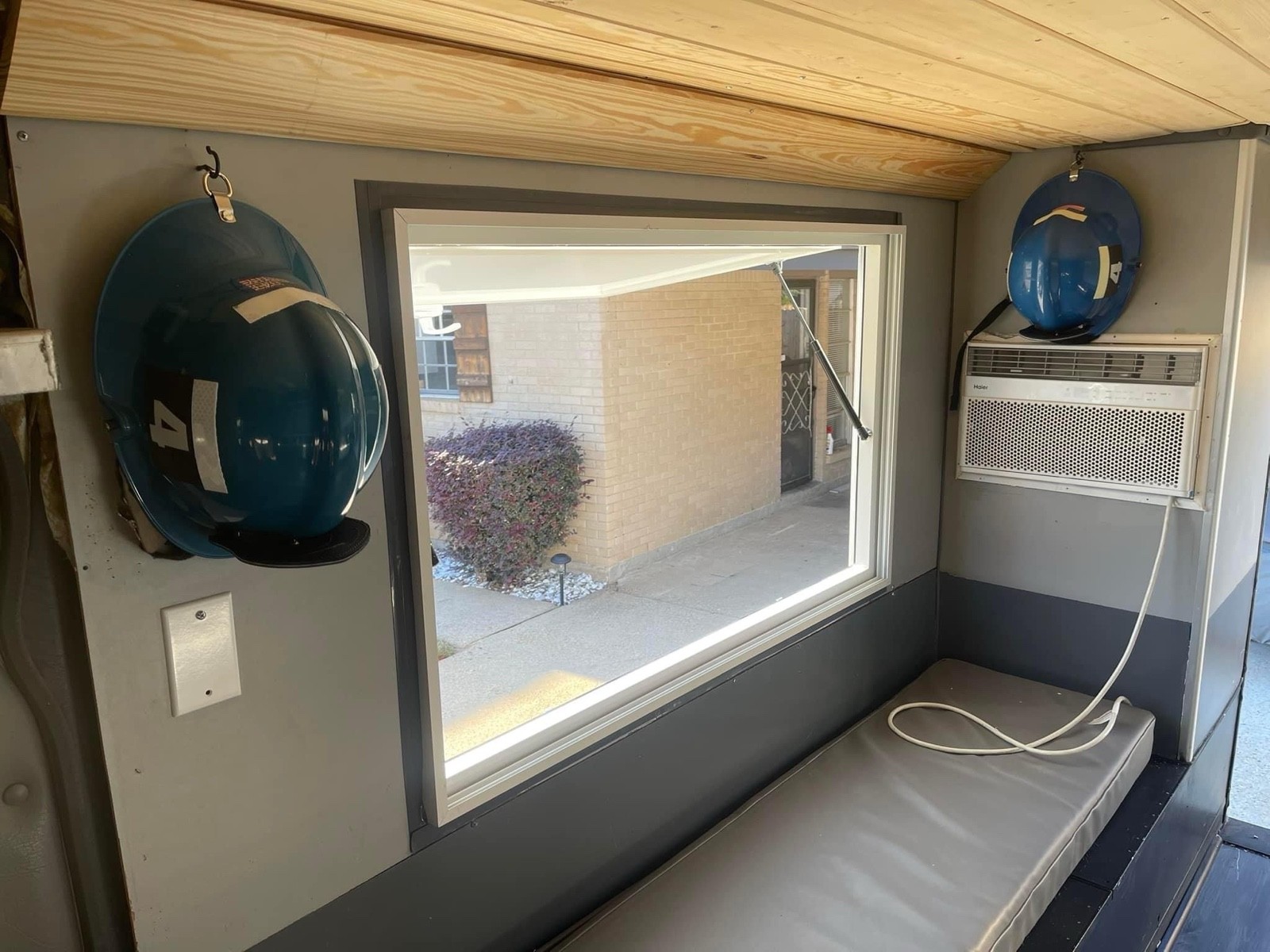 Ford-E-Series-Van-1995-25