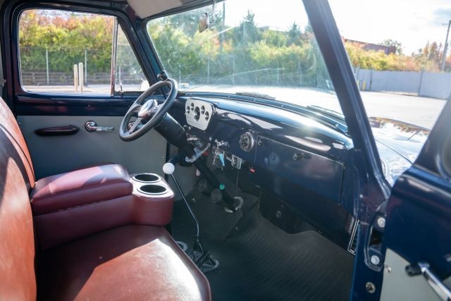 Ford-F-100-1953-Pickup-13