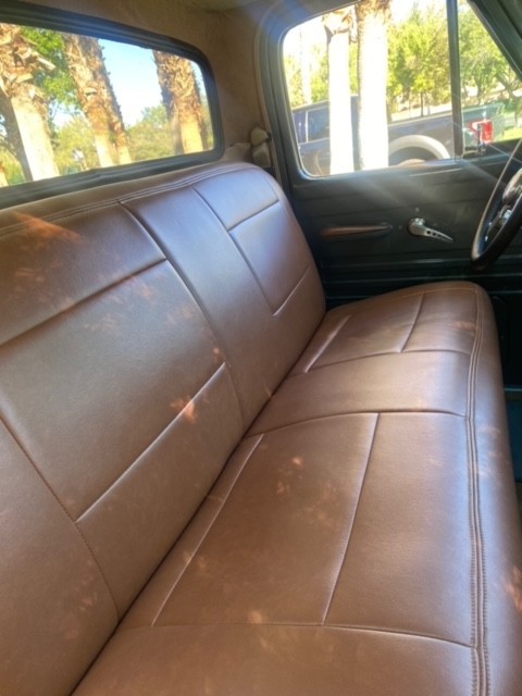 Ford-F-100-1953-Pickup-Truck-14