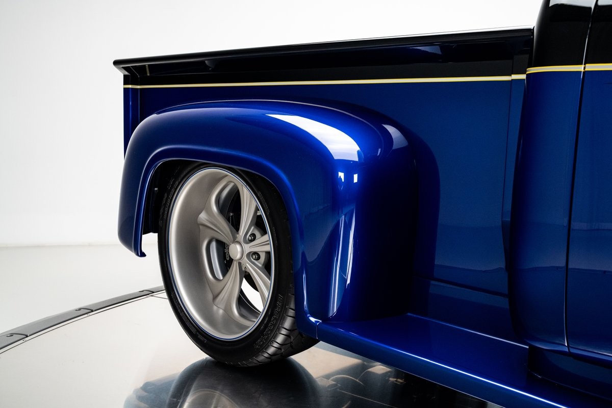 Ford-F-100-1953-Pickup-Truck-26