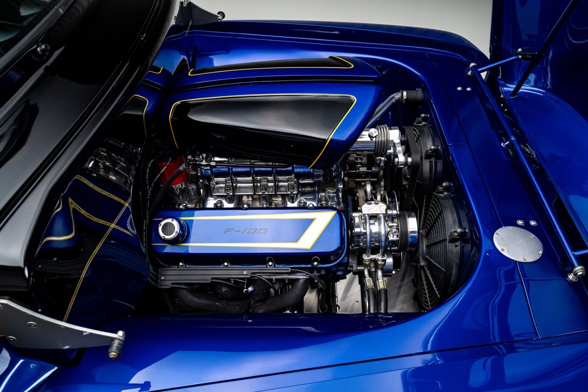 Ford-F-100-1953-Pickup-Truck-30