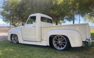 Ford-F-100-1953-Pickup-Truck-4