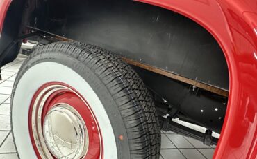 Ford-F-100-1953-Victory-Red-Tan-Leather-13