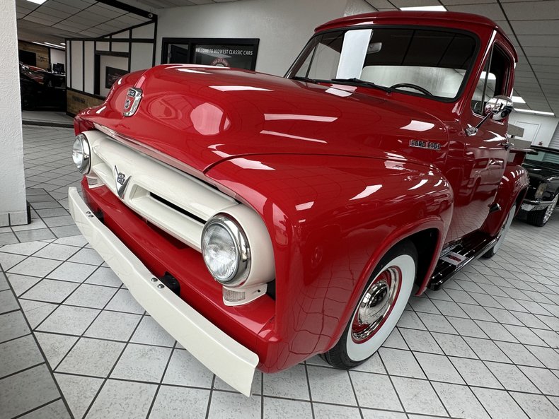 Ford-F-100-1953-Victory-Red-Tan-Leather-14