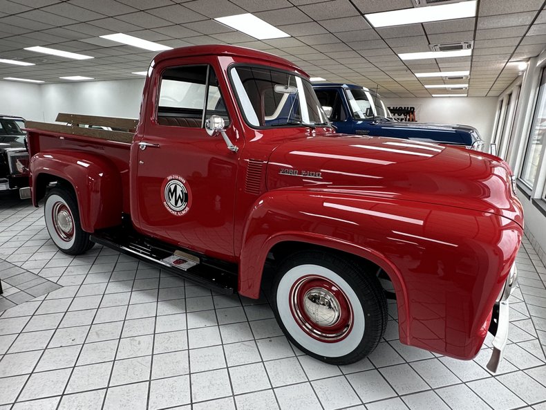 Ford-F-100-1953-Victory-Red-Tan-Leather-16