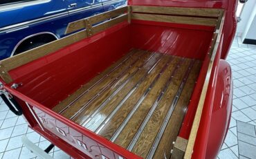 Ford-F-100-1953-Victory-Red-Tan-Leather-17