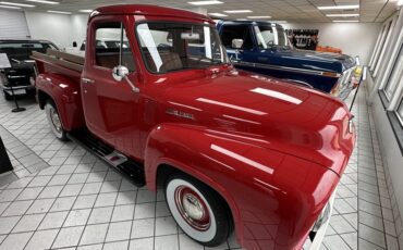 Ford-F-100-1953-Victory-Red-Tan-Leather-22