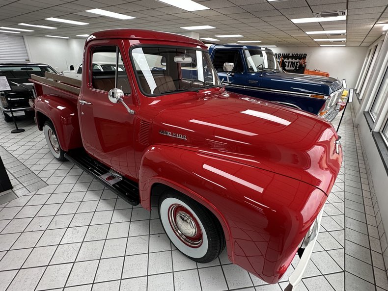 Ford-F-100-1953-Victory-Red-Tan-Leather-22