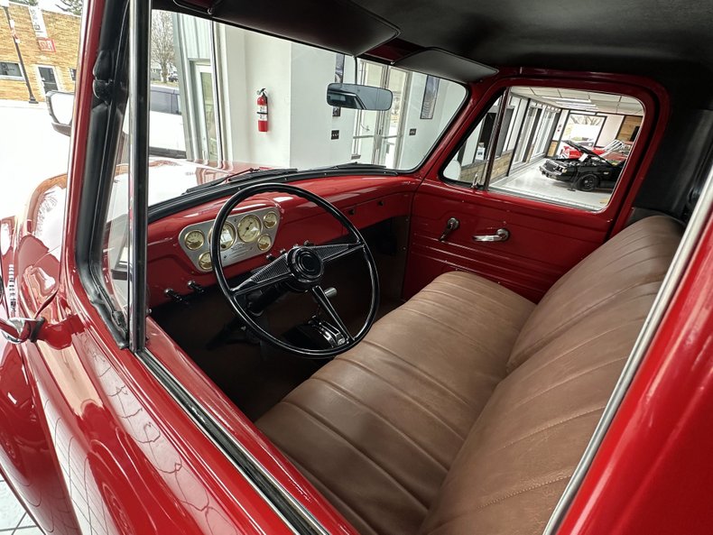 Ford-F-100-1953-Victory-Red-Tan-Leather-27