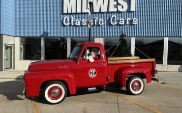 Ford-F-100-1953-Victory-Red-Tan-Leather-6