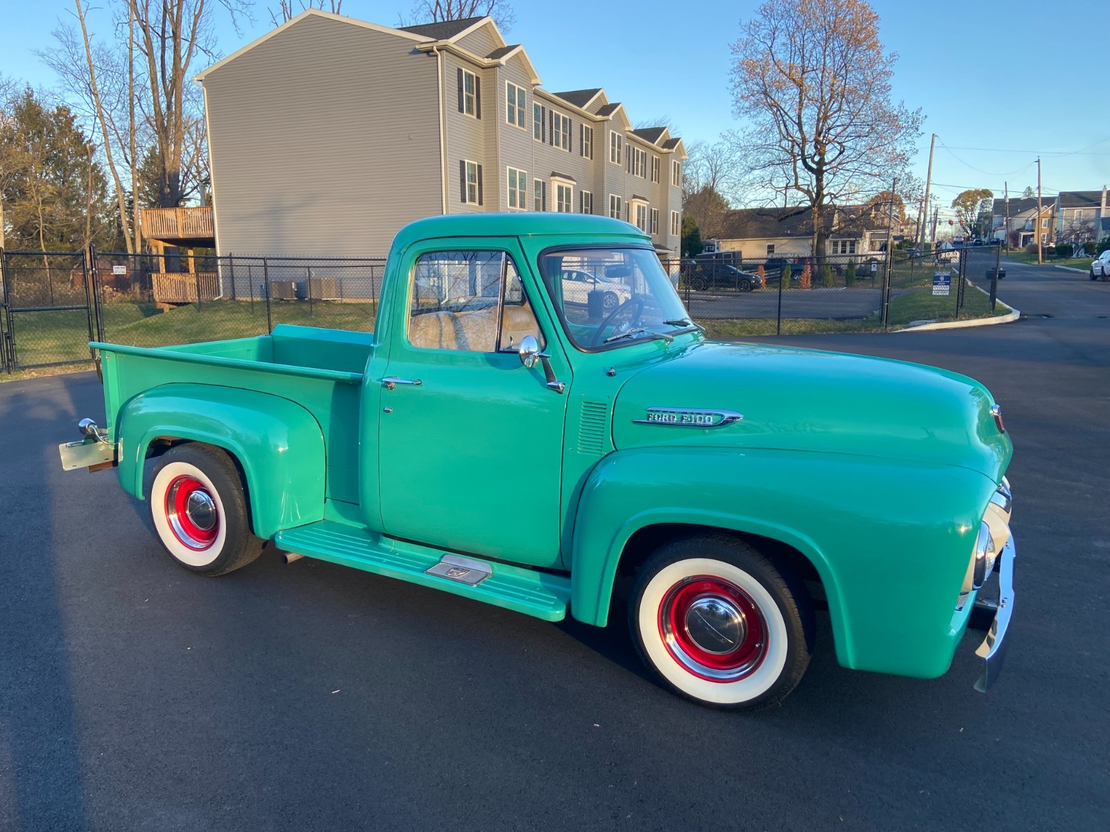 Ford-F-100-1954-Standard-Cab-Pickup-12