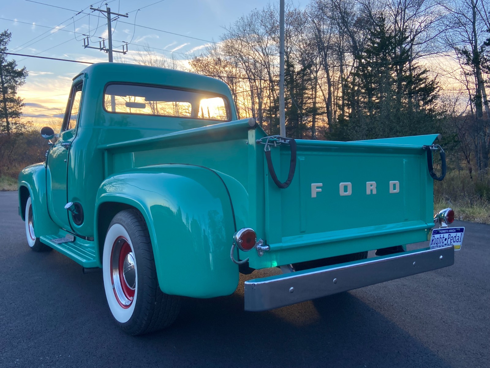 Ford-F-100-1954-Standard-Cab-Pickup-21