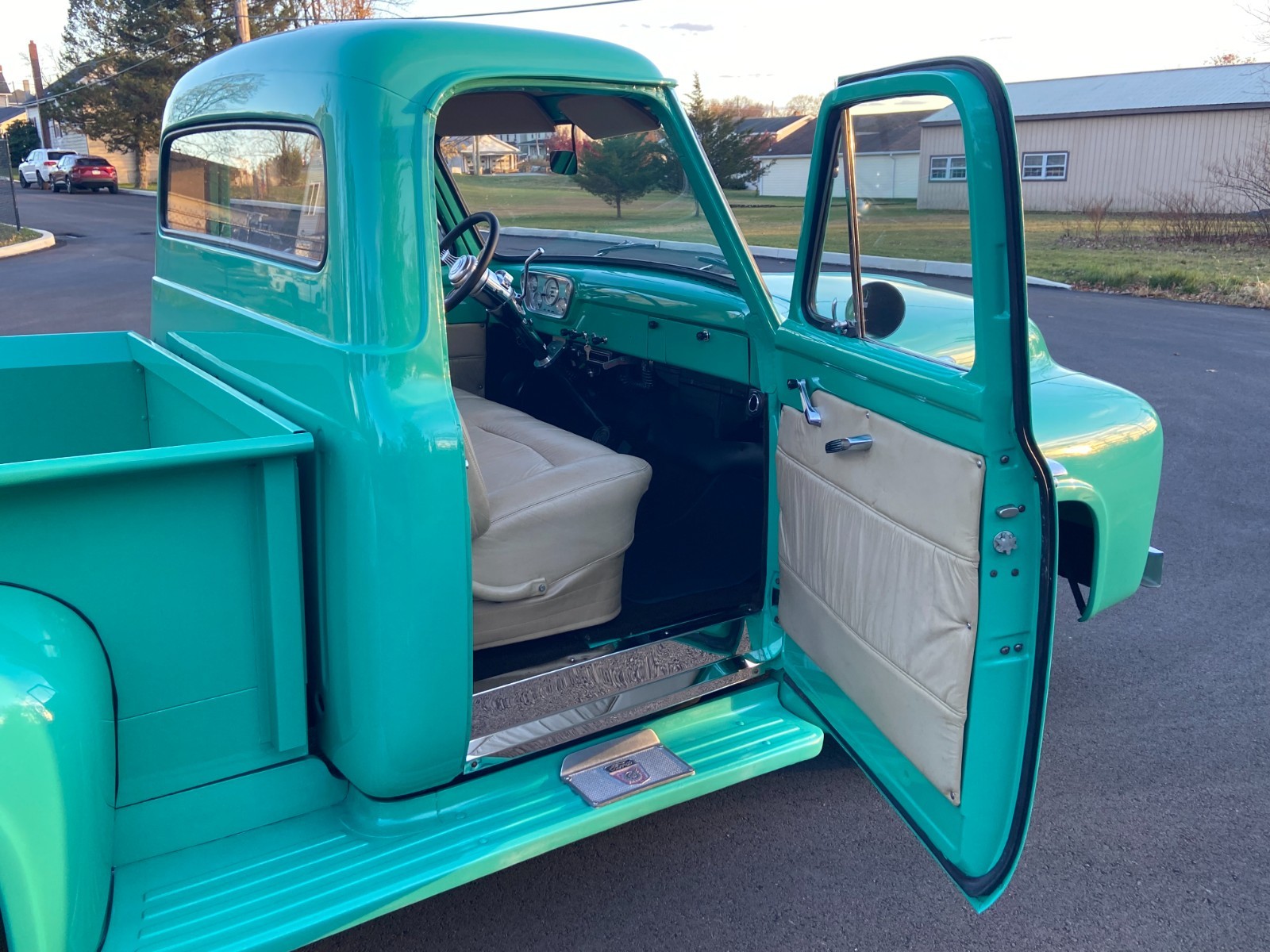 Ford-F-100-1954-Standard-Cab-Pickup-31