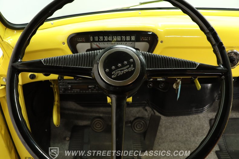 Ford-F-100-1954-Yellow-Tan-26