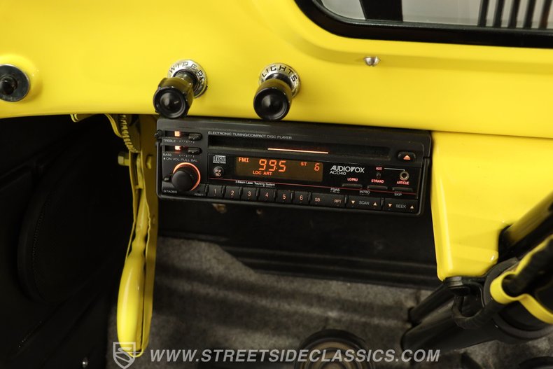 Ford-F-100-1954-Yellow-Tan-29