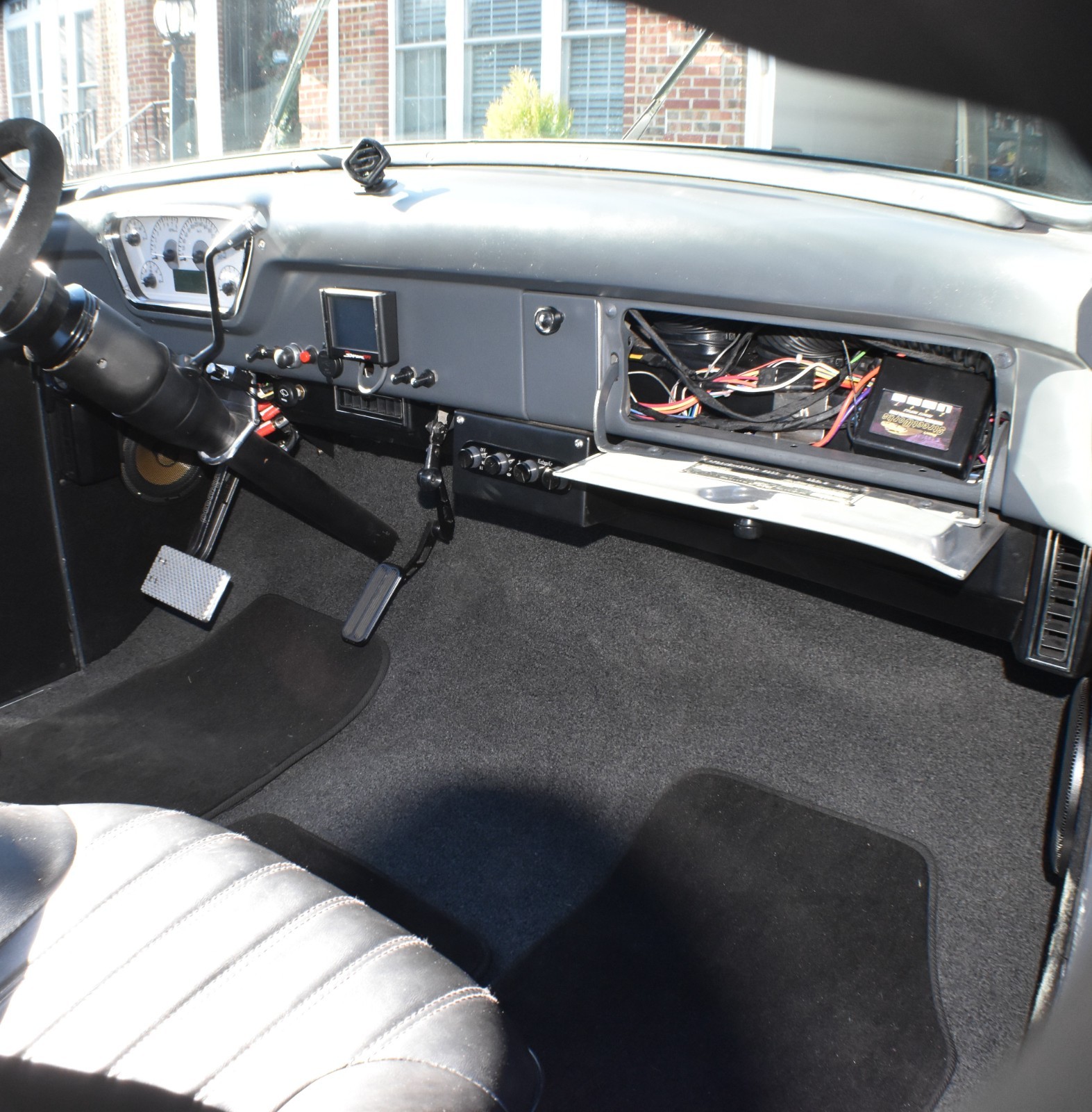 Ford-F-100-1955-Standard-Cab-Pickup-23