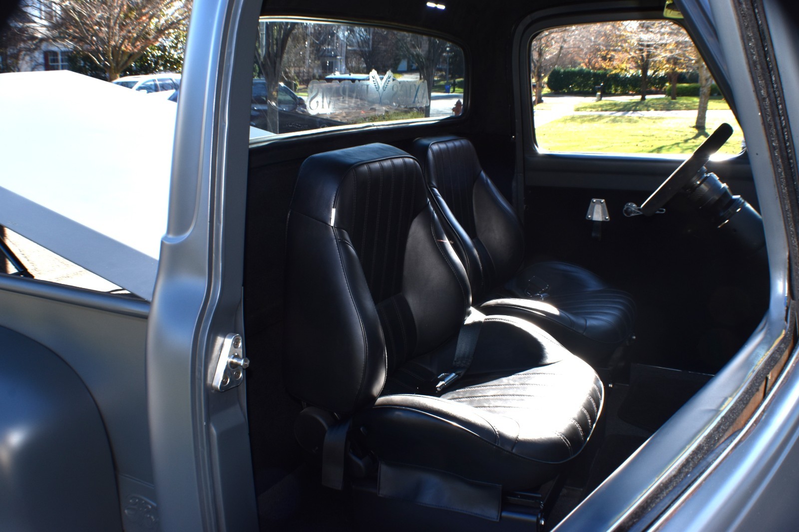 Ford-F-100-1955-Standard-Cab-Pickup-24