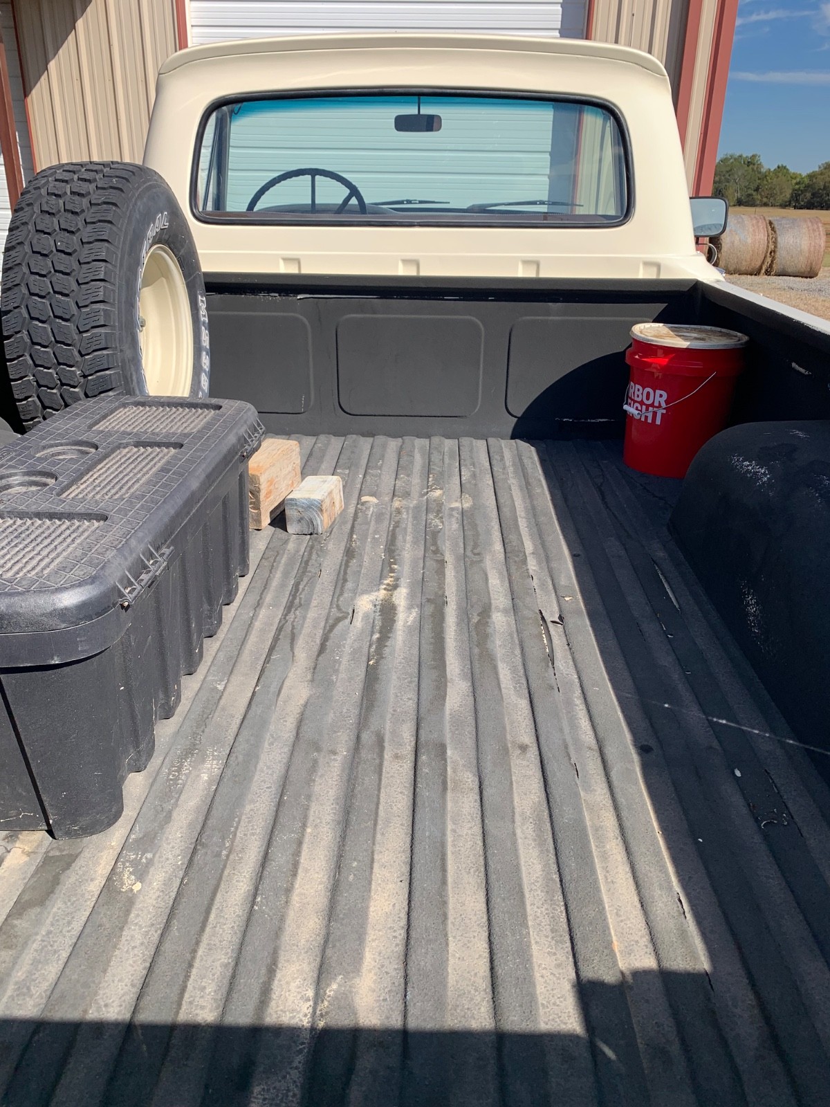 Ford-F-100-1963-Standard-Cab-Pickup-10