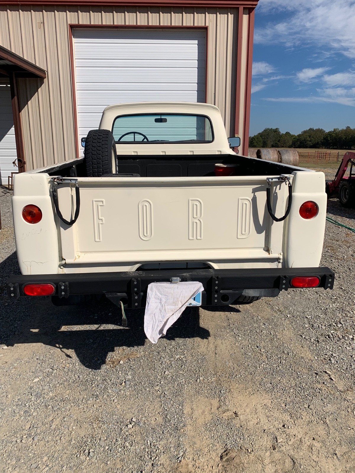 Ford-F-100-1963-Standard-Cab-Pickup-14