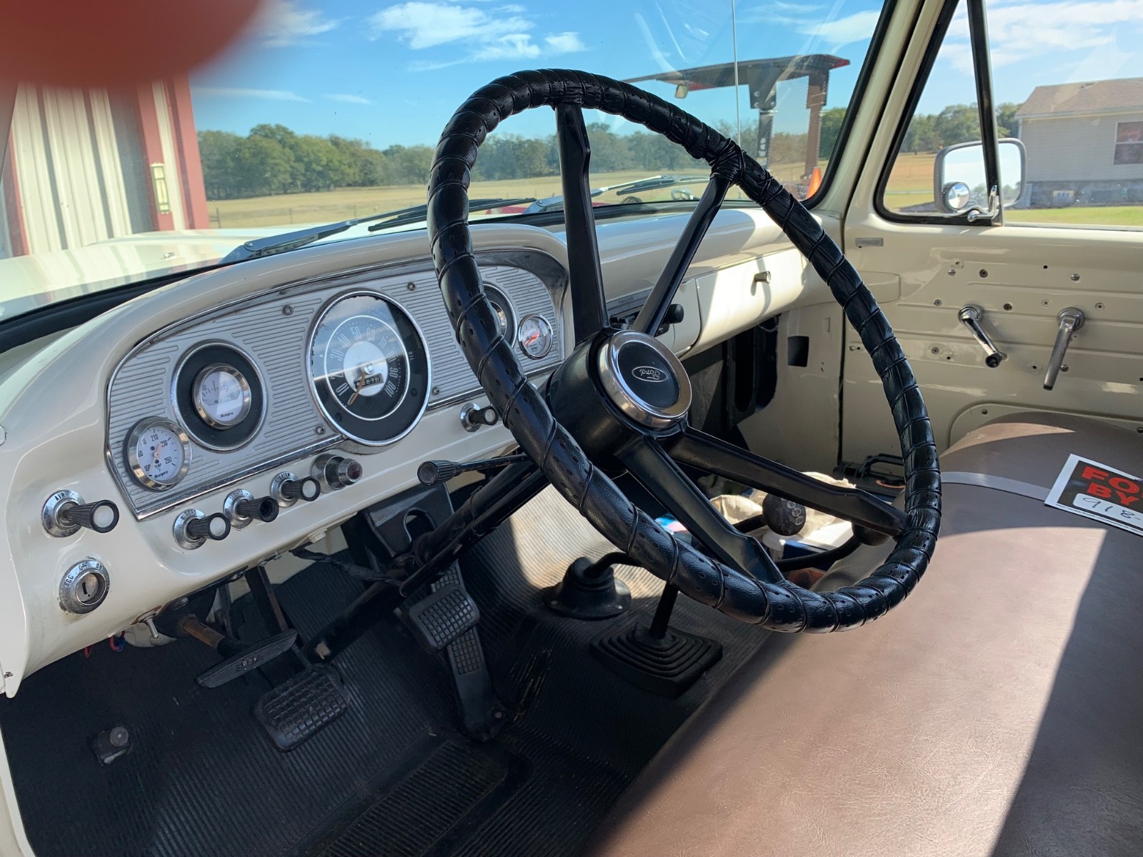 Ford-F-100-1963-Standard-Cab-Pickup-6