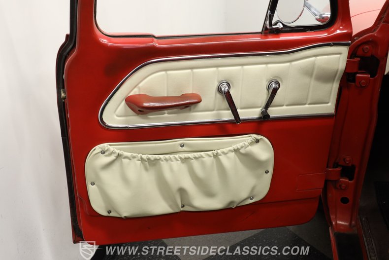 Ford-F-100-1966-Rangoon-Red-Black-31