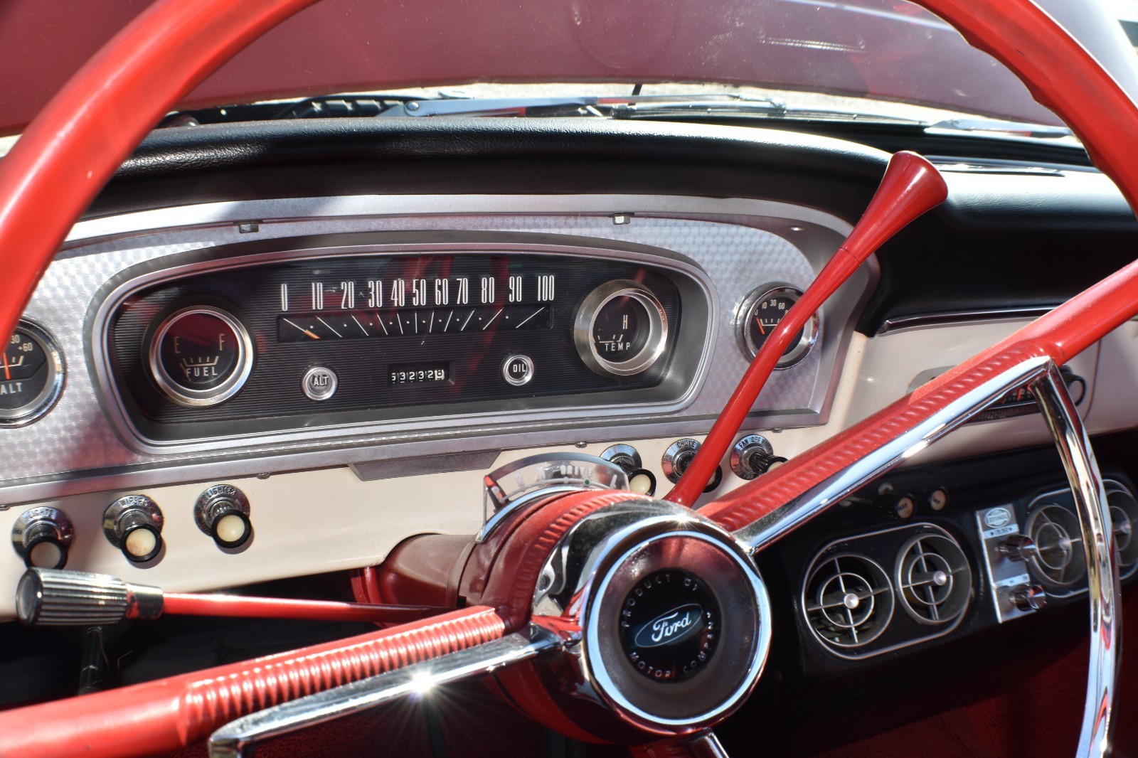 Ford-F-100-1966-Standard-Cab-Pickup-21