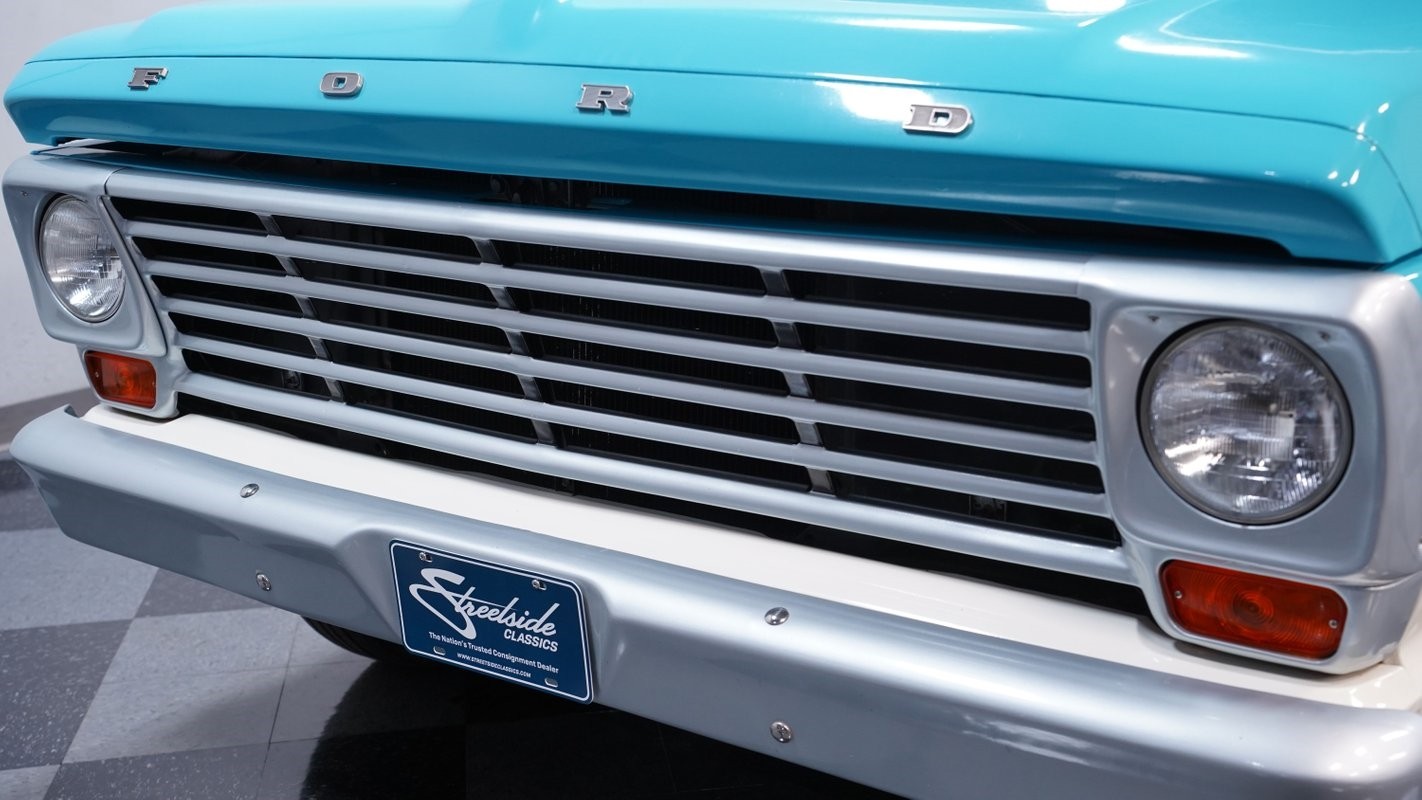 Ford-F-100-1967-Pickup-Truck-17
