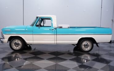 Ford-F-100-1967-Pickup-Truck-2