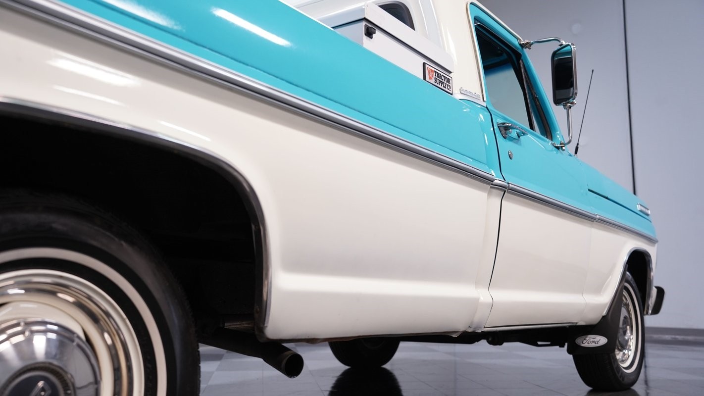 Ford-F-100-1967-Pickup-Truck-25