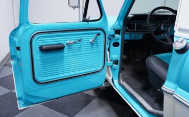 Ford-F-100-1967-Pickup-Truck-31