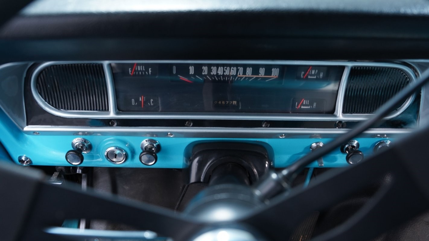 Ford-F-100-1967-Pickup-Truck-35