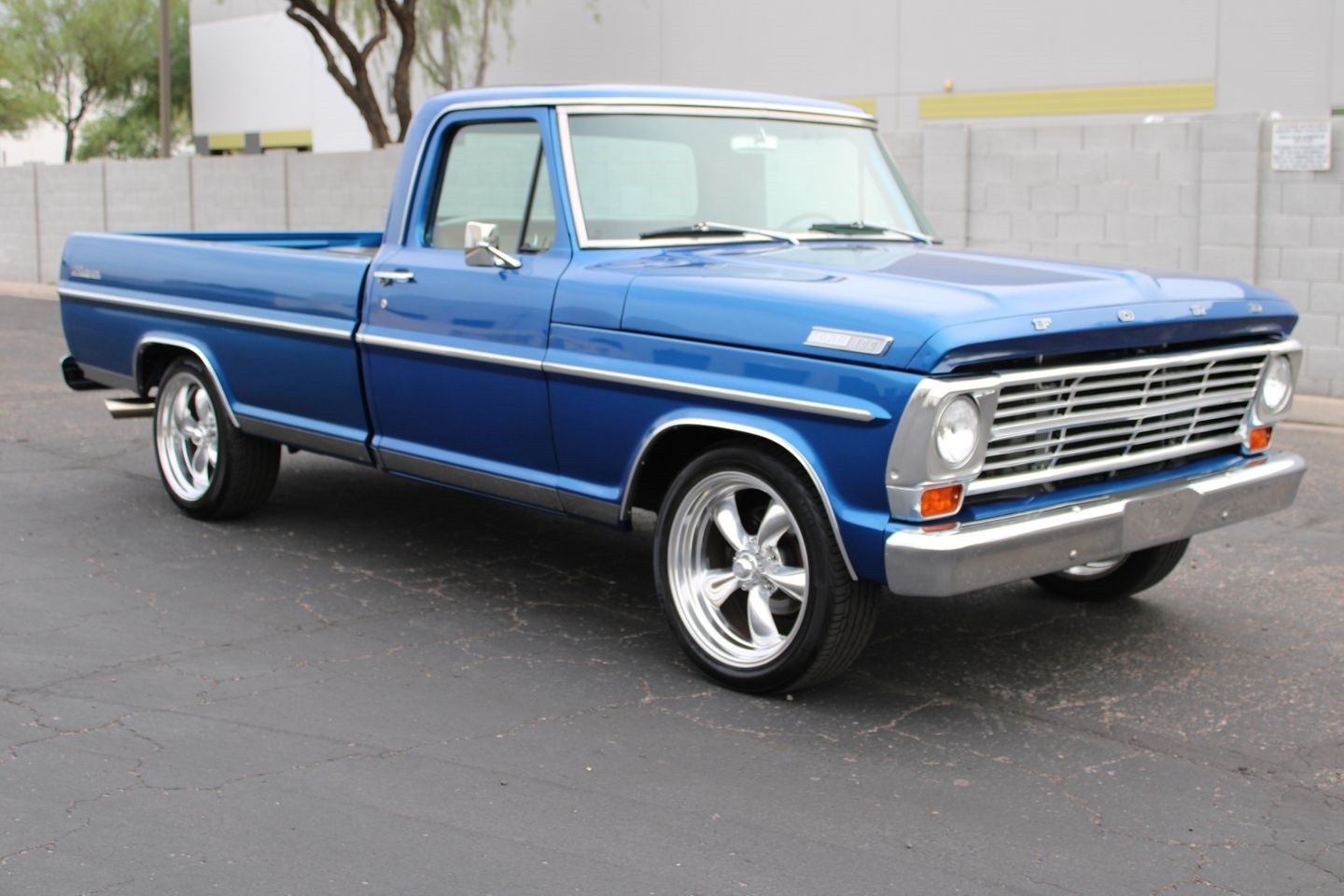 Ford F-100 1967 Pickup Truck