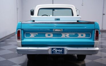 Ford-F-100-1967-Pickup-Truck-9