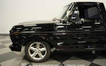 Ford-F-100-1975-Pickup-Truck-22