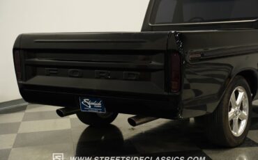 Ford-F-100-1975-Pickup-Truck-25