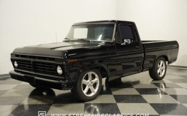 Ford-F-100-1975-Pickup-Truck-5
