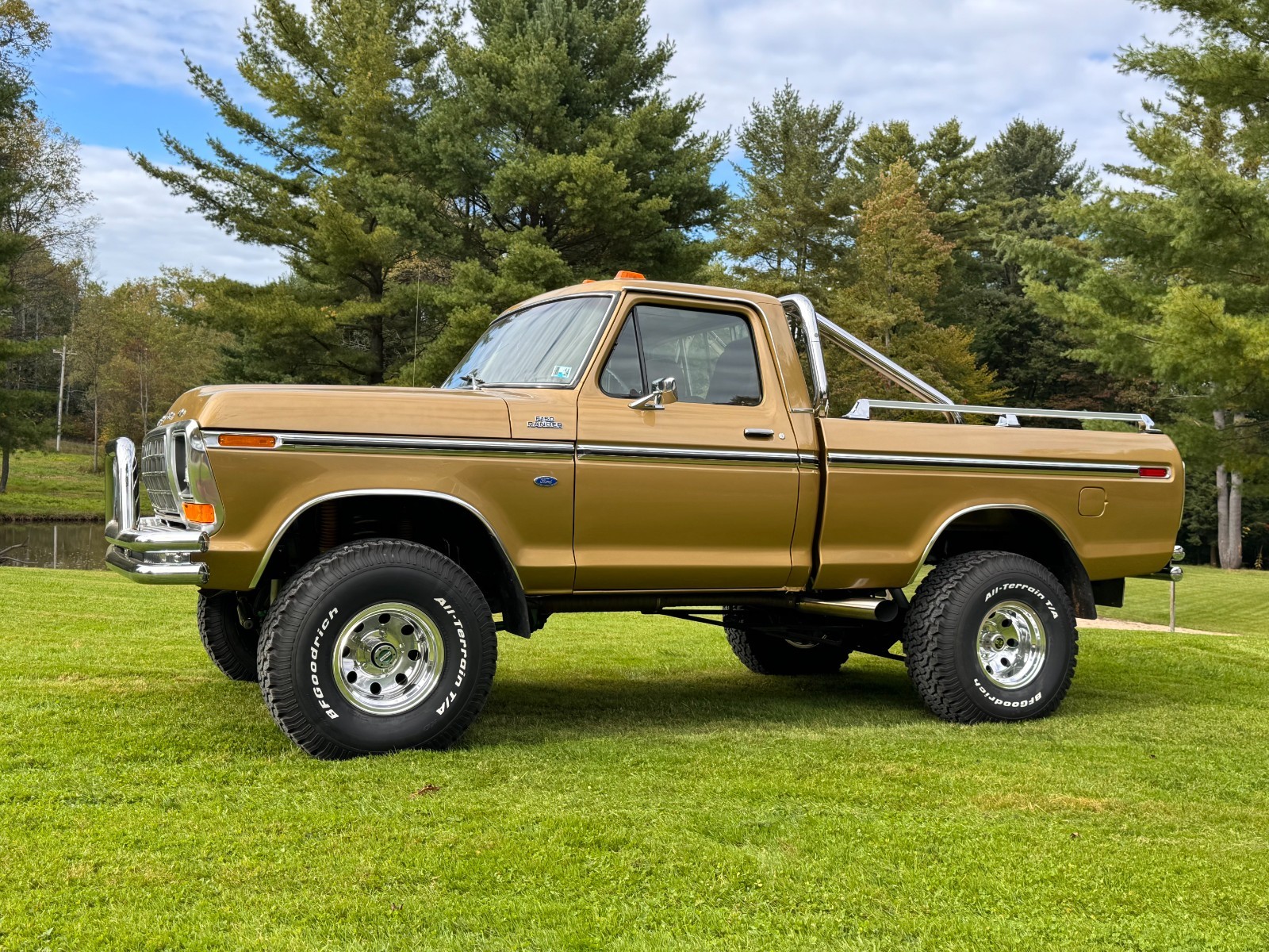 Ford-F-150-1979-Standard-Cab-Pickup-1