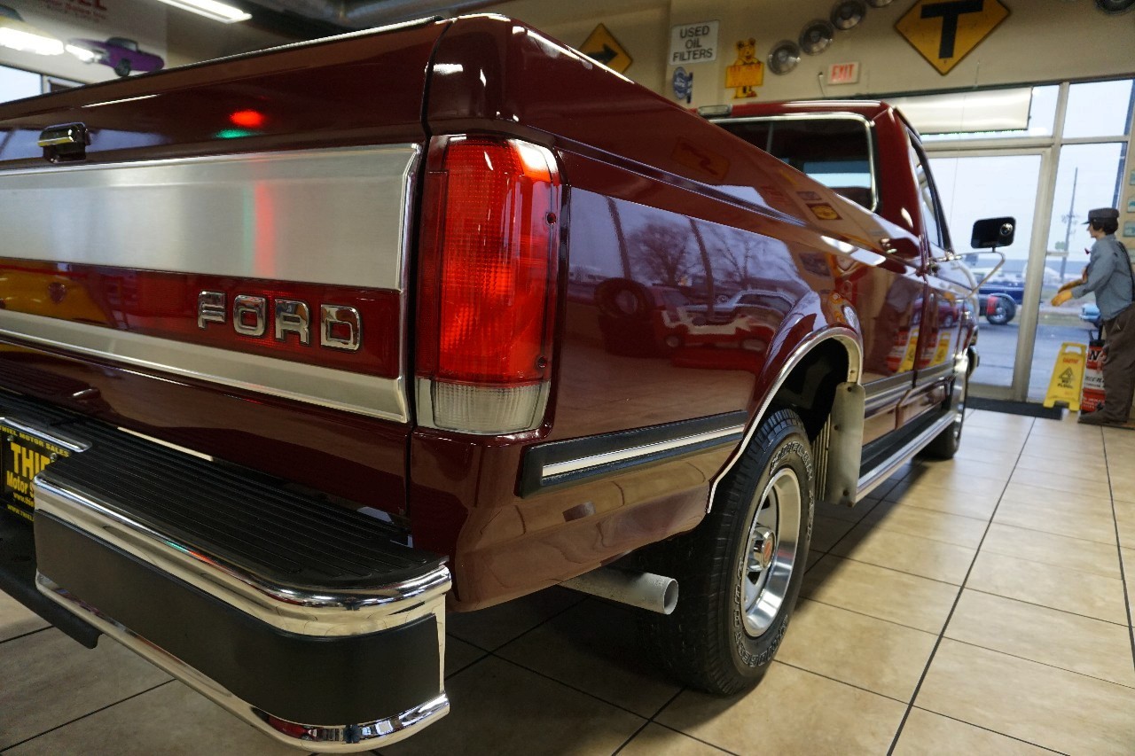 Ford-F-150-1990-Standard-Cab-Pickup-17