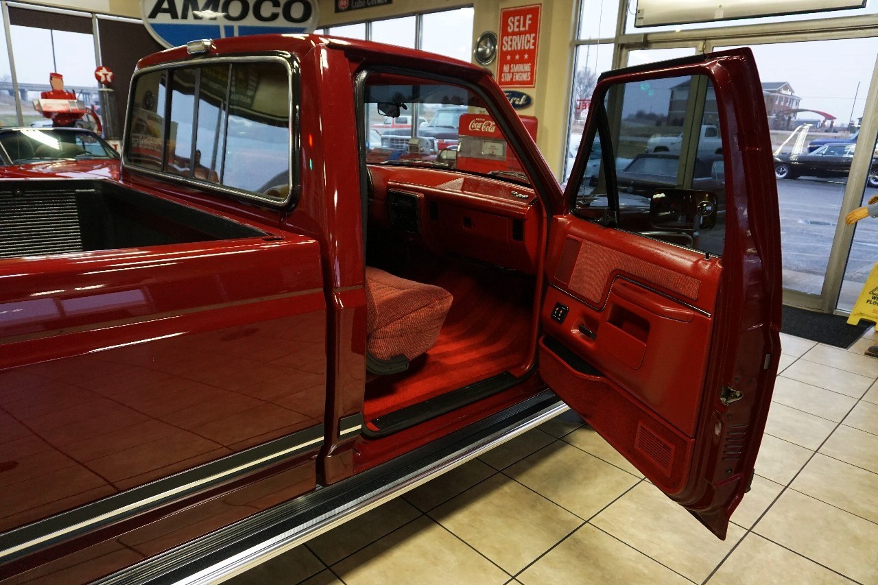 Ford-F-150-1990-Standard-Cab-Pickup-23