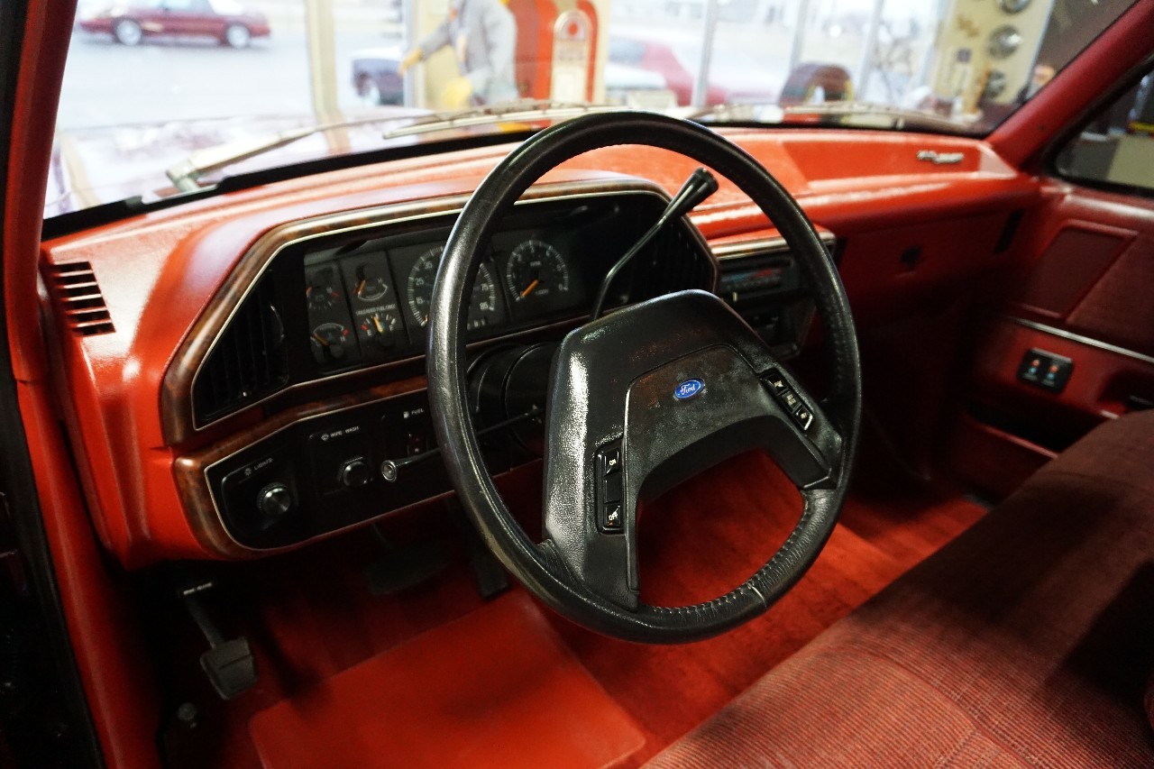 Ford-F-150-1990-Standard-Cab-Pickup-25