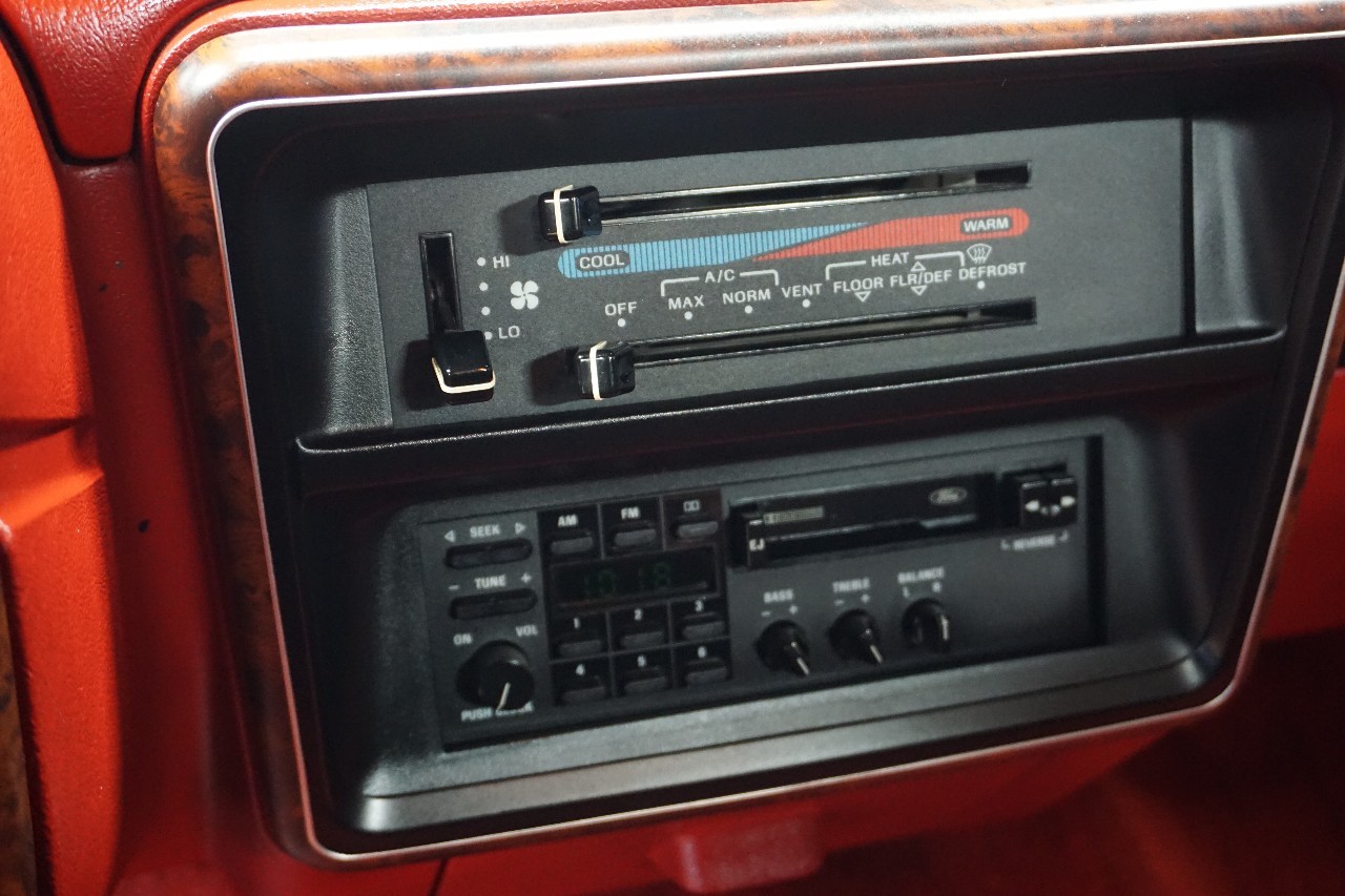 Ford-F-150-1990-Standard-Cab-Pickup-28