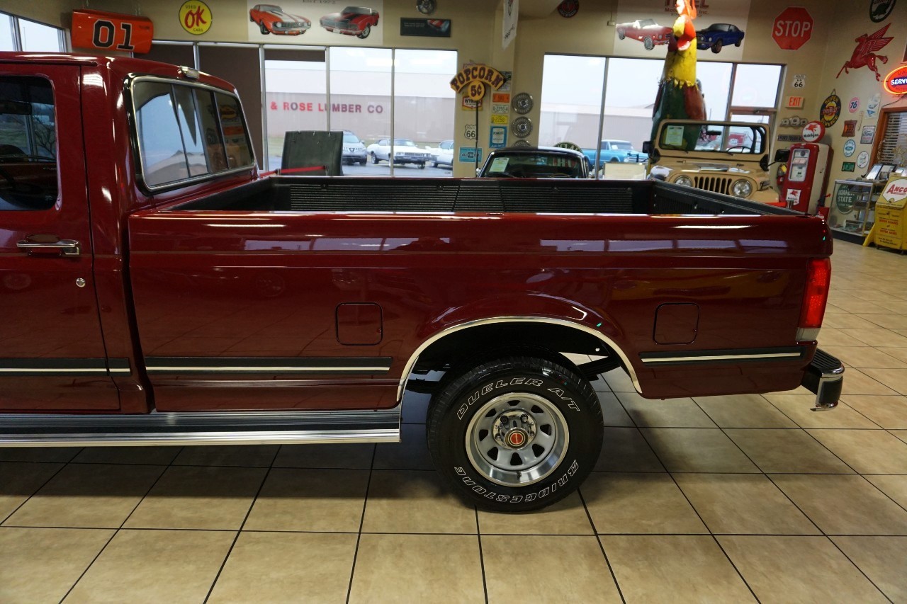 Ford-F-150-1990-Standard-Cab-Pickup-39