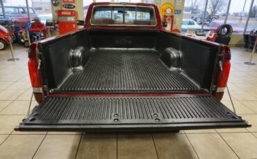 Ford-F-150-1990-Standard-Cab-Pickup-6