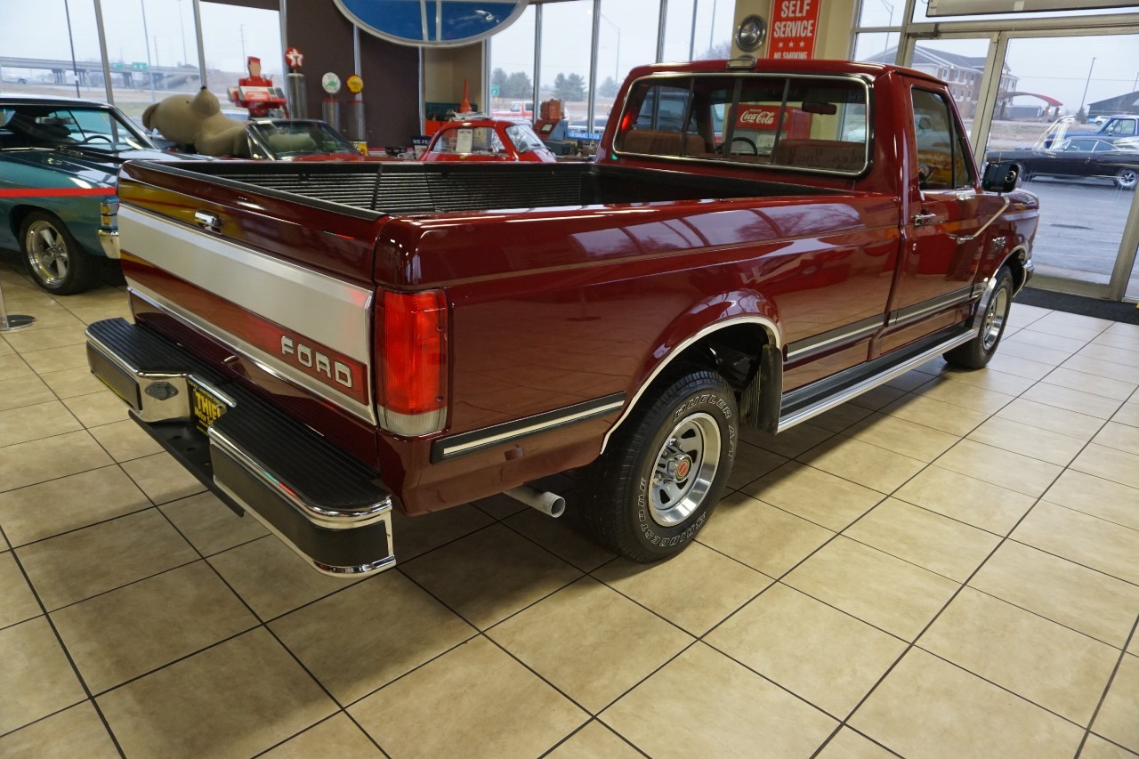 Ford-F-150-1990-Standard-Cab-Pickup-9