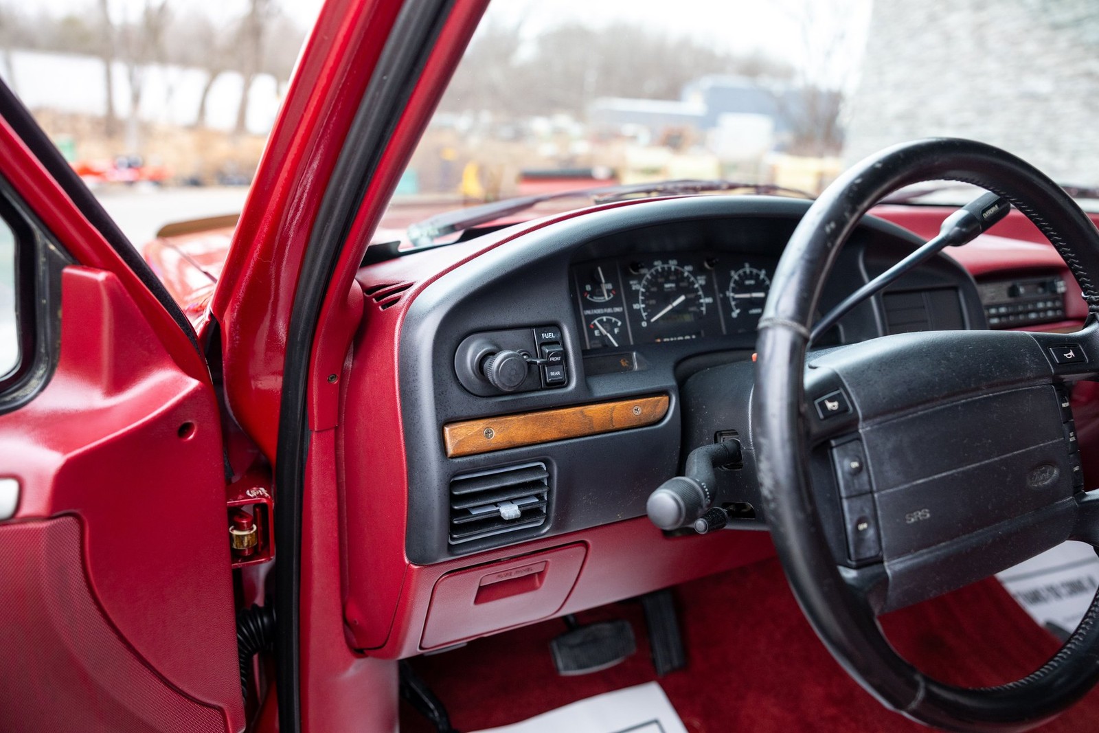 Ford-F-150-1994-Pickup-Truck-36