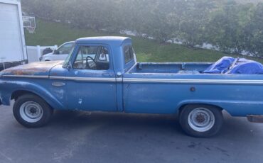 Ford-F-250-1965-Standard-Cab-Pickup