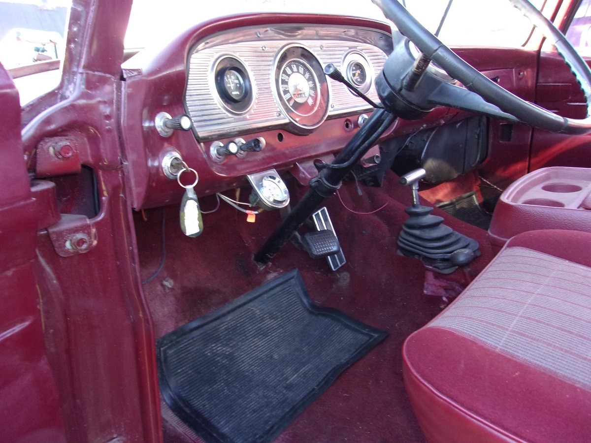 Ford-F-250-1966-Standard-Cab-Pickup-5