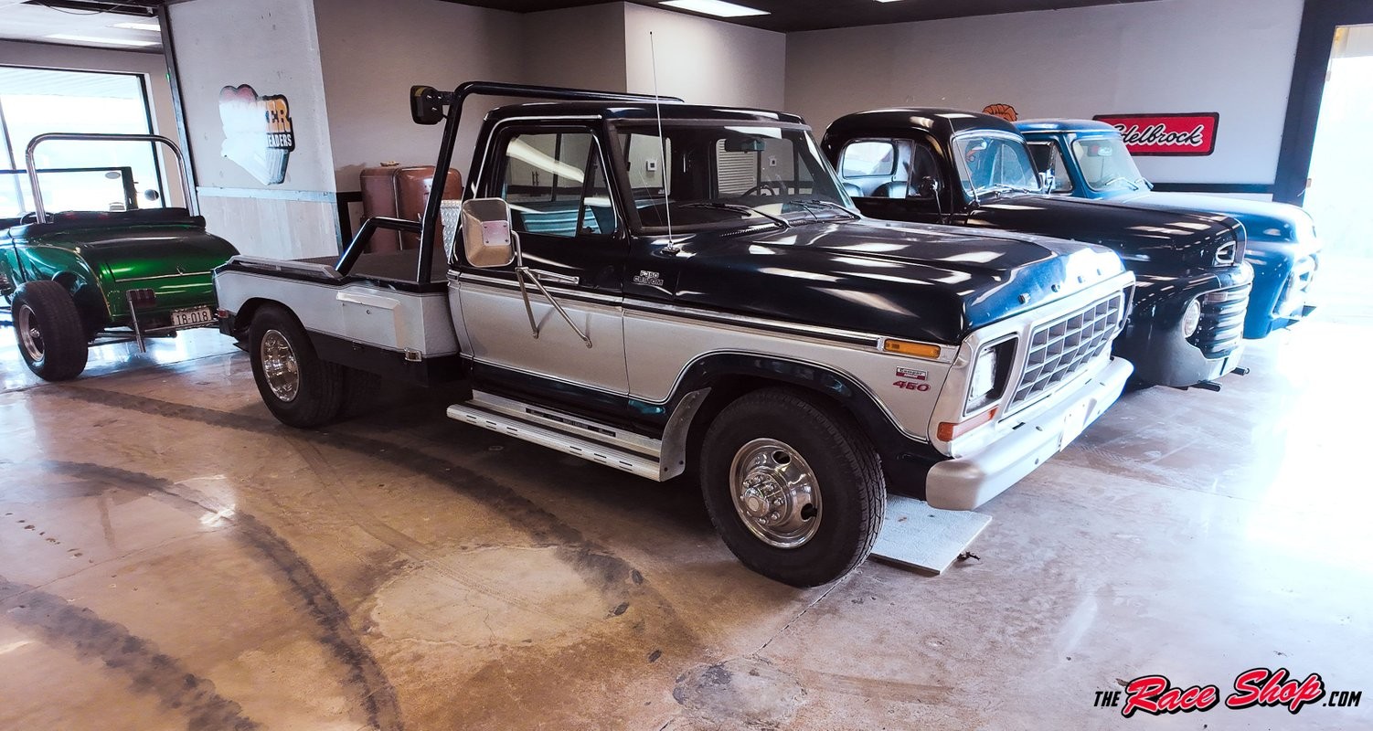 Ford-F-350-1979-Pickup-Truck-2