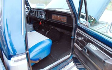 Ford-F-350-1979-Pickup-Truck-21